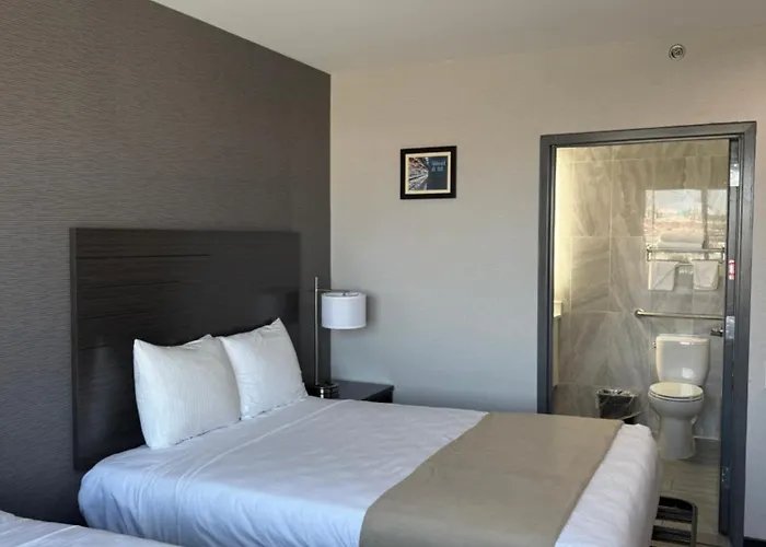 Hotel The Villa - Long Island City New York